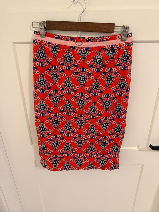 Boden Dresses & Skirts - Boden Floral Pencil Skirt Coral Pink Blue Medallion Print Career Skirt Size US 2
